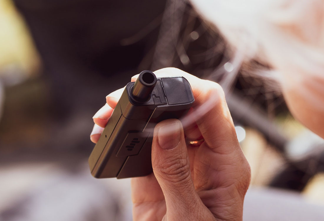 Pourquoi vapoter la cigarette électronique ? Est-ce moins nocif que le tabac ?